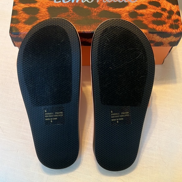 Lemonade itza vibe designer look Velcro sandals - Picture 2 of 7